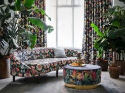 Clarke & Clarke Samt Velours Möbelstoff Paradise Navy -Modegeschäft Für Inneneinrichtung Amazonia 01